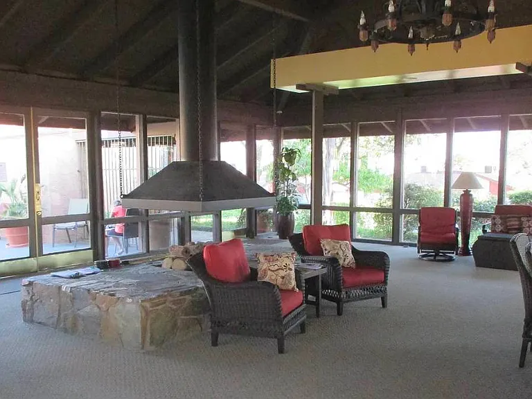1342 Vista Serena Ave #1 — Photo 16