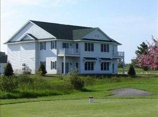 9495-13 Summerhouse Dr, Charlevoix, MI 49720