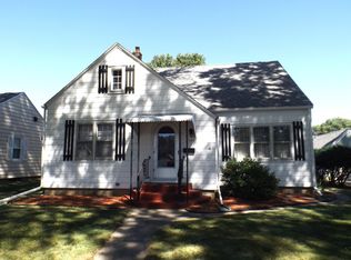 506 W 12th St, Sterling, IL 61081
