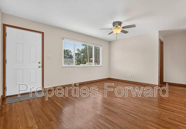 3127 Thomas Ave — Photo 10