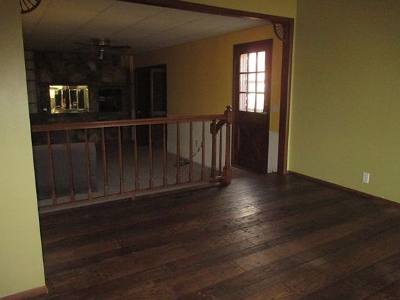 4th image of 2114 Edgemont Dr