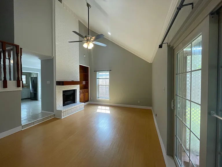 4625 Vail St — Photo 9