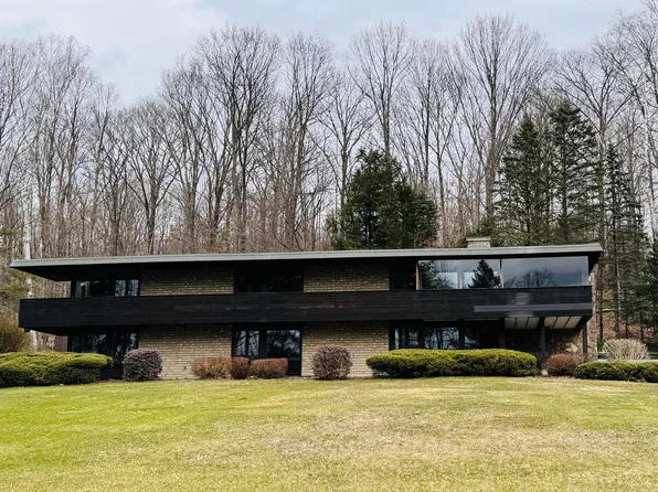 490 South St, Dalton, MA 01226