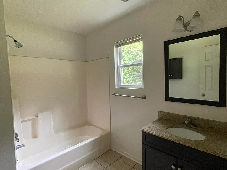 249 Cordell Cir — Photo 5