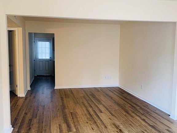 4th image of 1625 Flanigan Ct #B