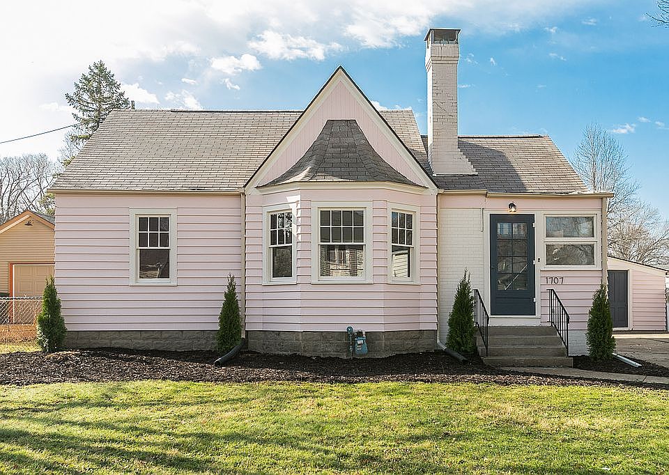 1st image of 1707 E College St