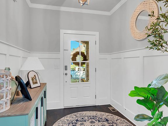 5th image of 2753 Cloister Ln