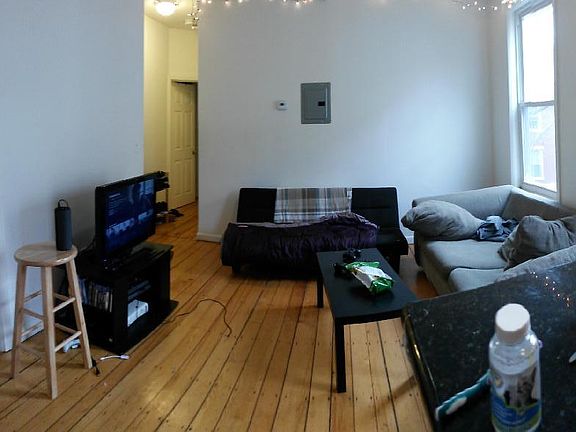 2nd image of 54 Delle Ave #1