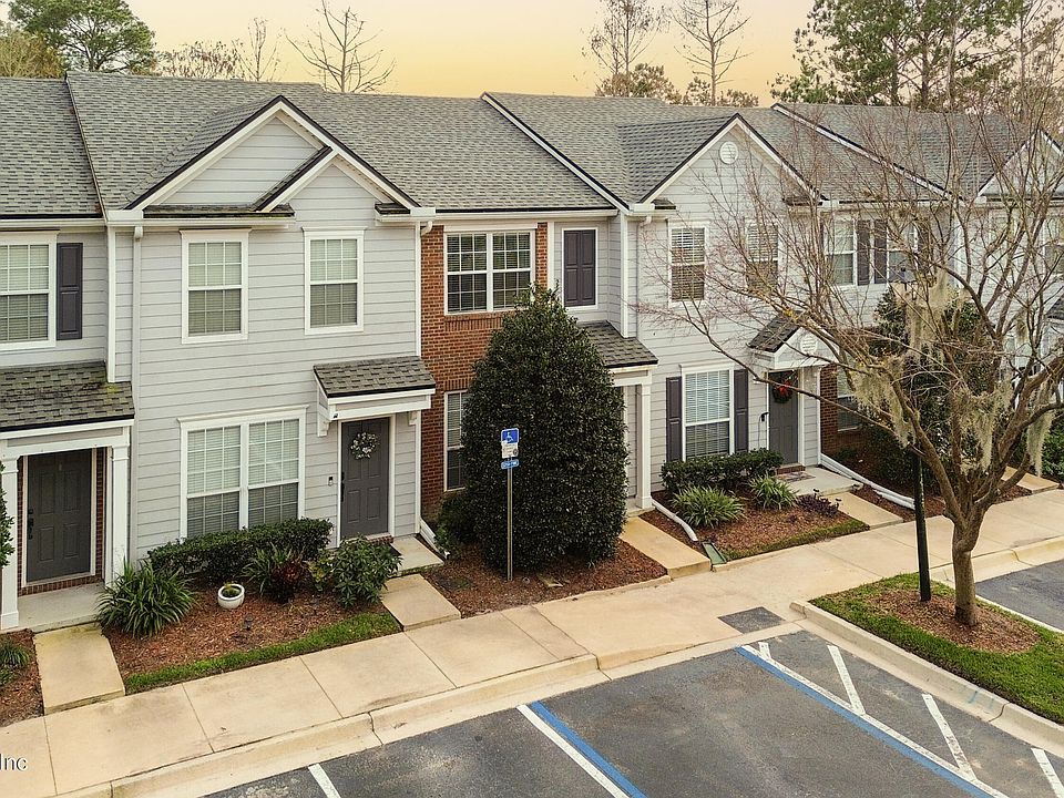 1st image of 3736 SUMMERLIN Lane E