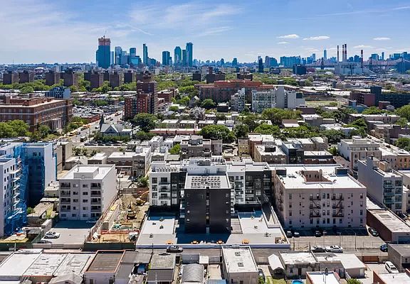5th image of 14-33 31st Ave #5J