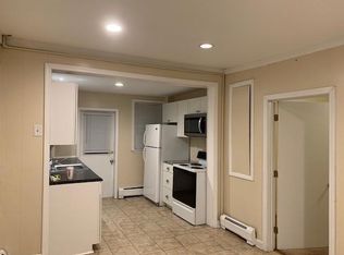 14 White Oak Ave, Plainville, CT 06062