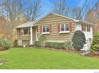 59 Eastview Dr, Valhalla, NY 10595