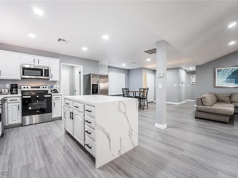 7439 Trudy Ln — Photo 27