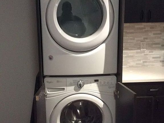 5th image of 546 W 188th St APT 1