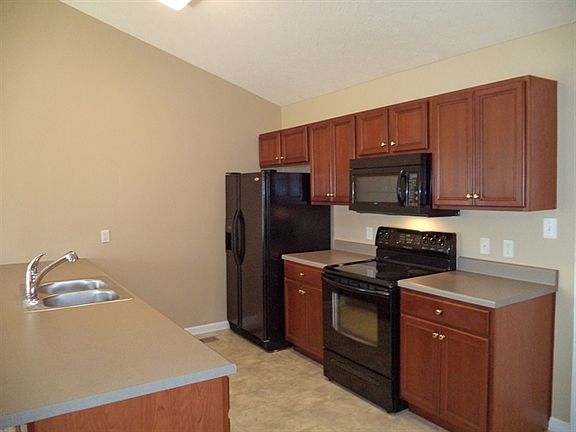 4th image of 1223 Mishas Way