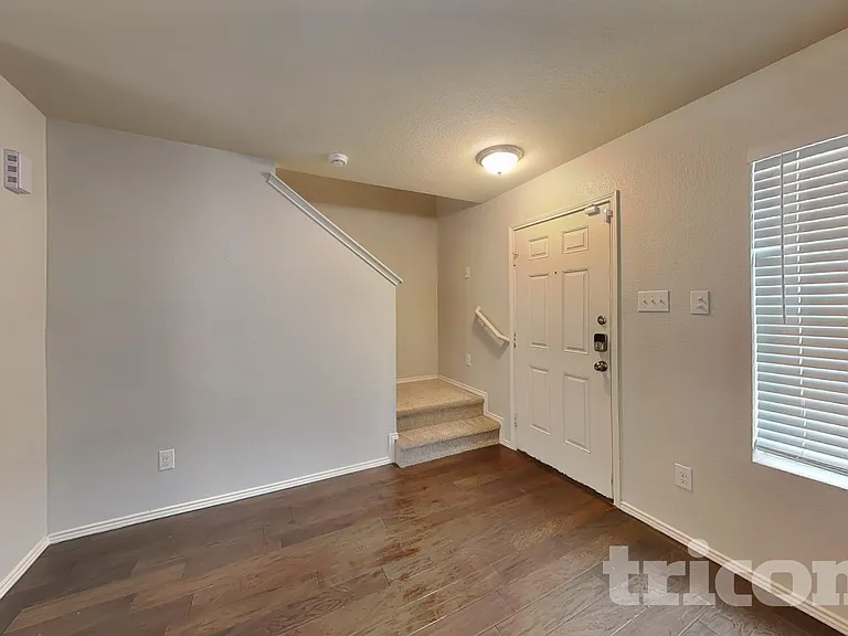 3120 Middleview Rd — Photo 3