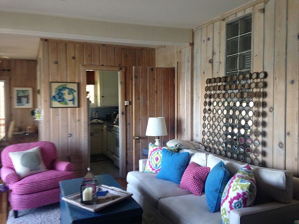 2nd image of 2078 Paradise Dr