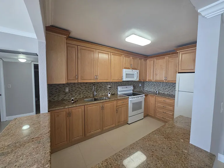 3701 N Country Club Dr #1008 — Photo 15