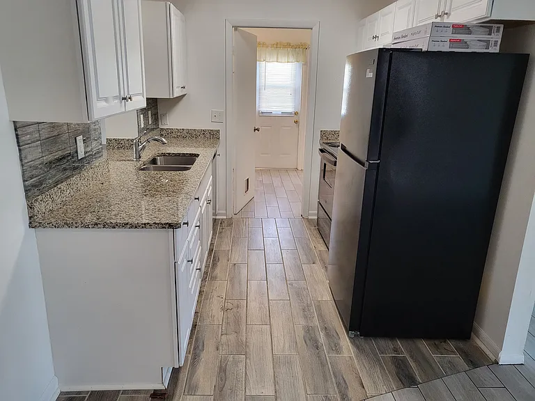 4210 Oak Ln #HOME — Photo 14
