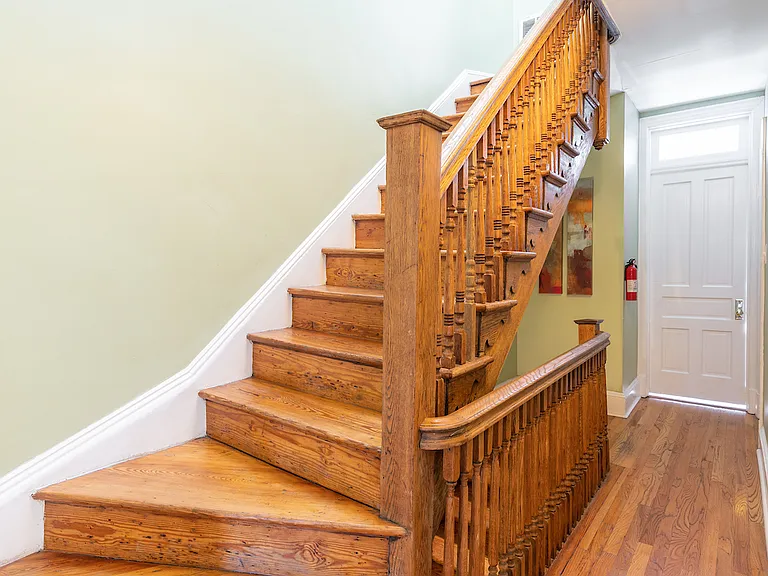 1820 Calvert St NW — Photo 50