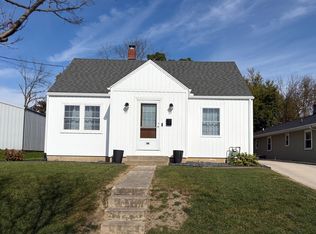 4 E Silver St, Wapakoneta, OH 45895