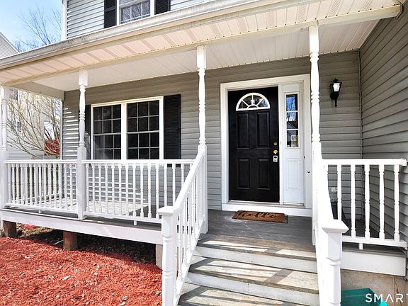 2nd image of 3 Inwood Lane