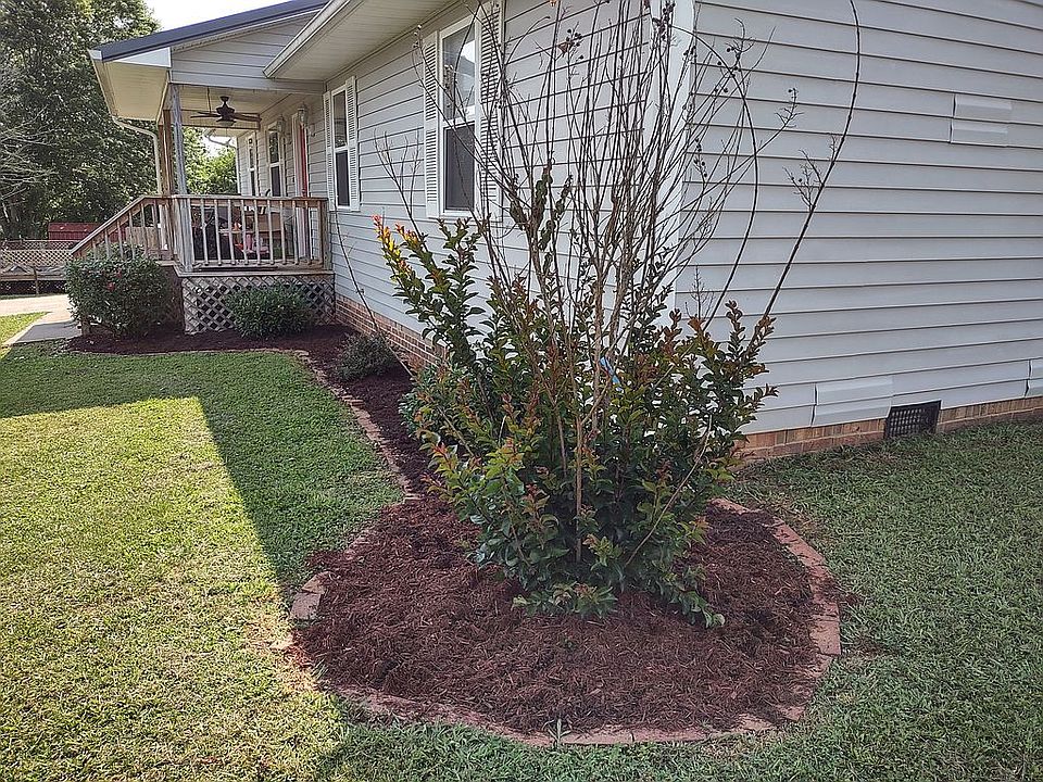 1st image of 121 Heritage Dr