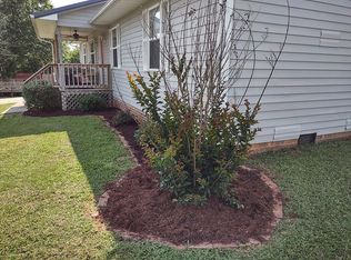 121 Heritage Dr, Rogersville, TN 37857