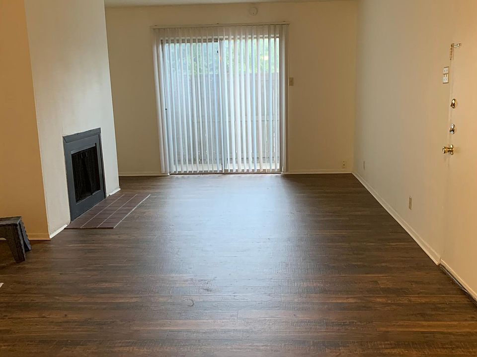 1st image of 3228 Rex Cruse Dr APT B