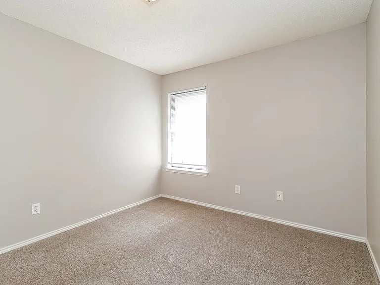 6929 Egan Way — Photo 13