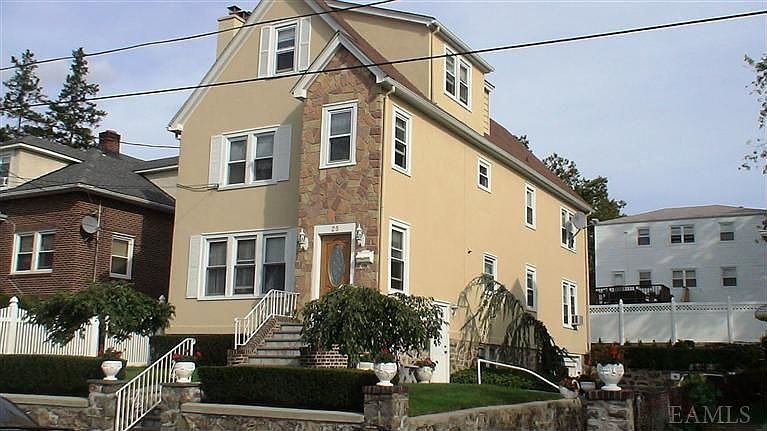 1st image of 25 Linden Ave #1