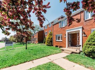 1677 Skyline Dr APT 5, Pittsburgh, PA 15227