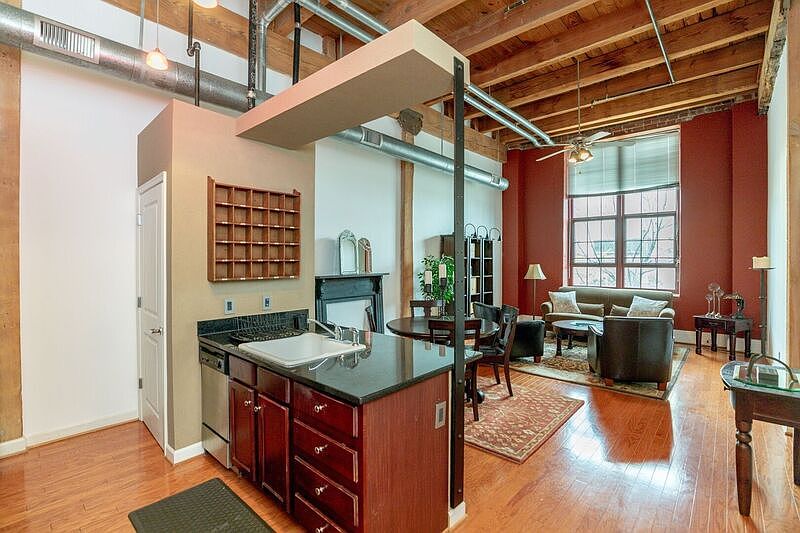 1st image of 815 Porter St APT 209
