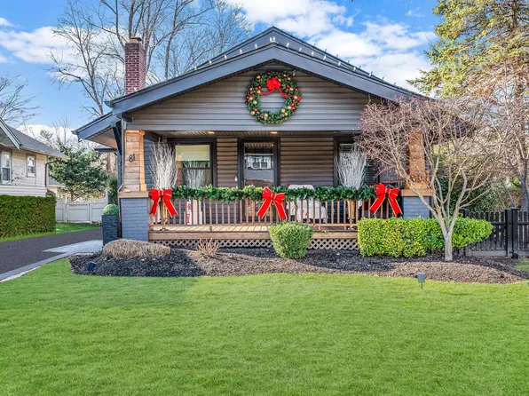 81 Willow Avenue, Huntington, NY 11743