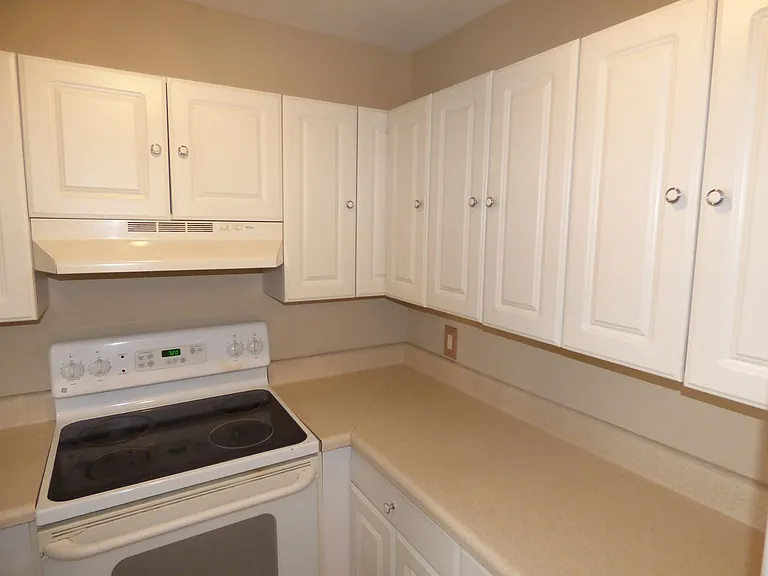 3074 Broadpoint Dr — Photo 5