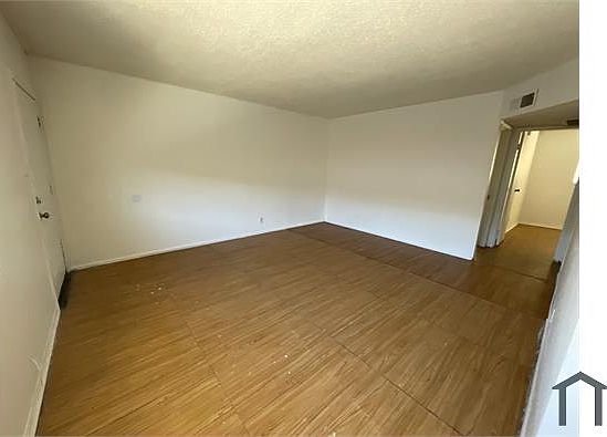 5th image of 705 Morgan Ave APT 4