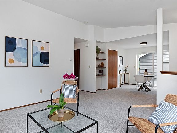 5th image of 6760 Skyview Pl NW