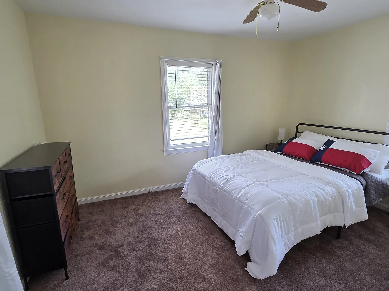 101 Azalea Avenue - 1 — Photo 4