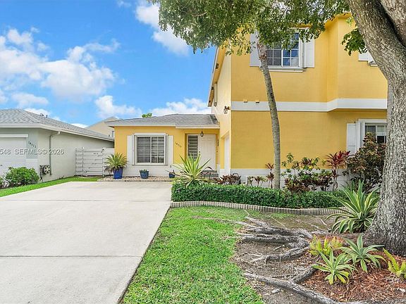 2nd image of 14515 SW 139th Avenue Cir E