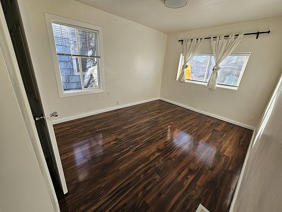 4th image of 2080 Geneva St