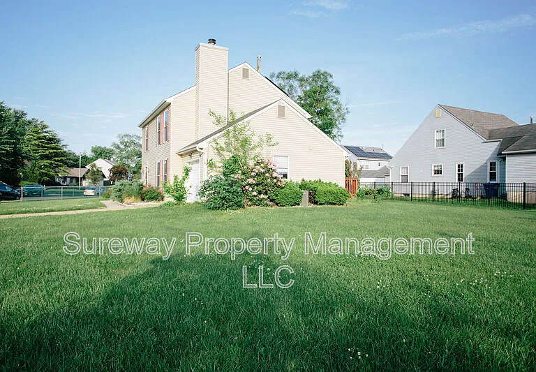 23 Winterset Ln — Photo 2