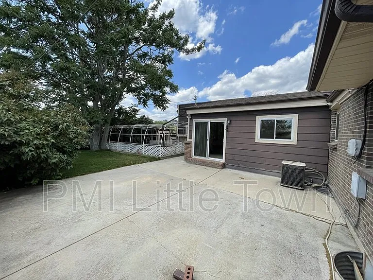 7893 Greenwood Blvd — Photo 15