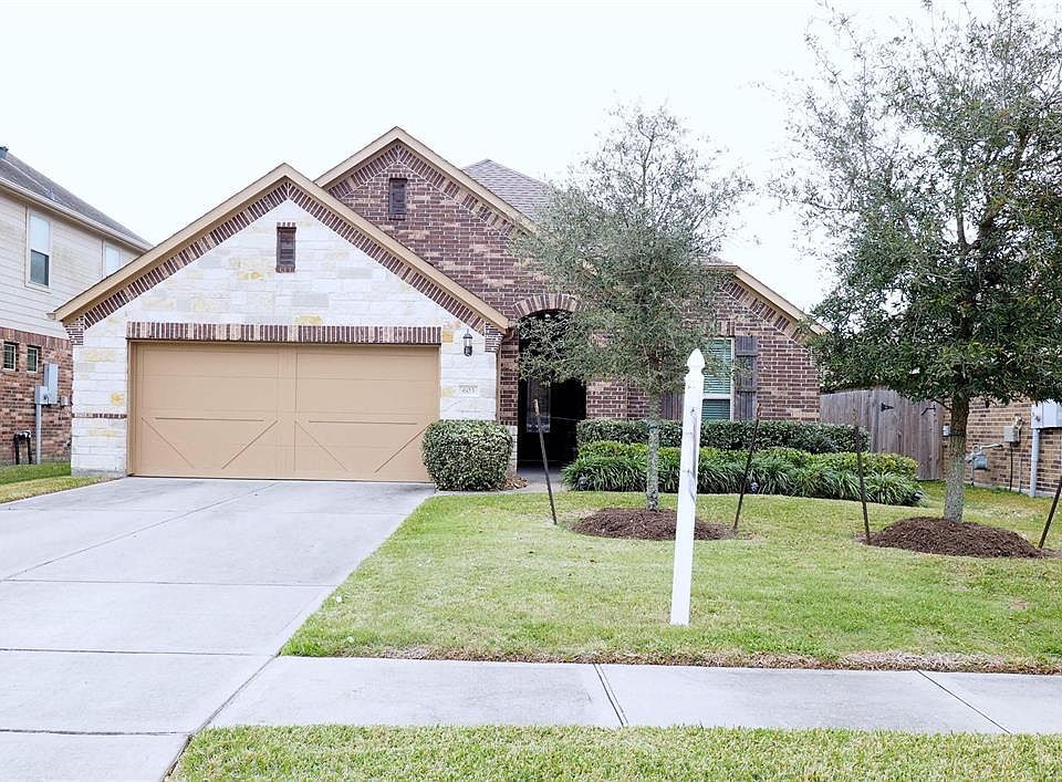 1st image of 603 Dunlavy Ln