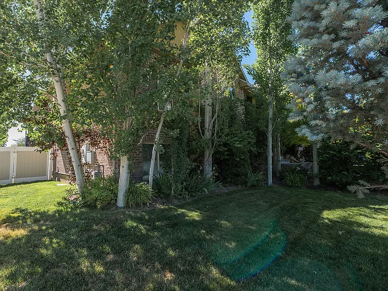 263 N 3050 W #2 — Photo 21