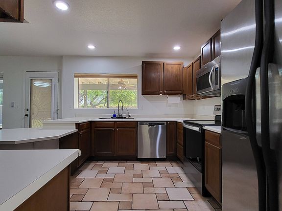 2nd image of 6040 W Brown St