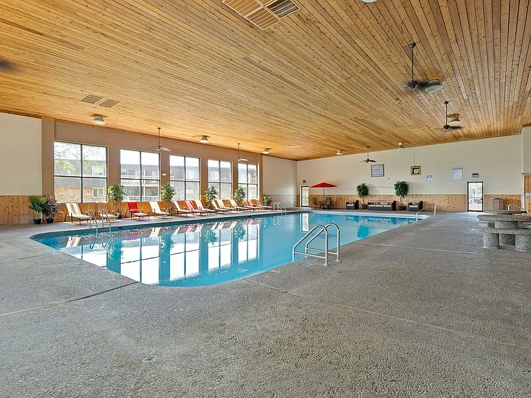 LaCrosse Apartments — Photo 17