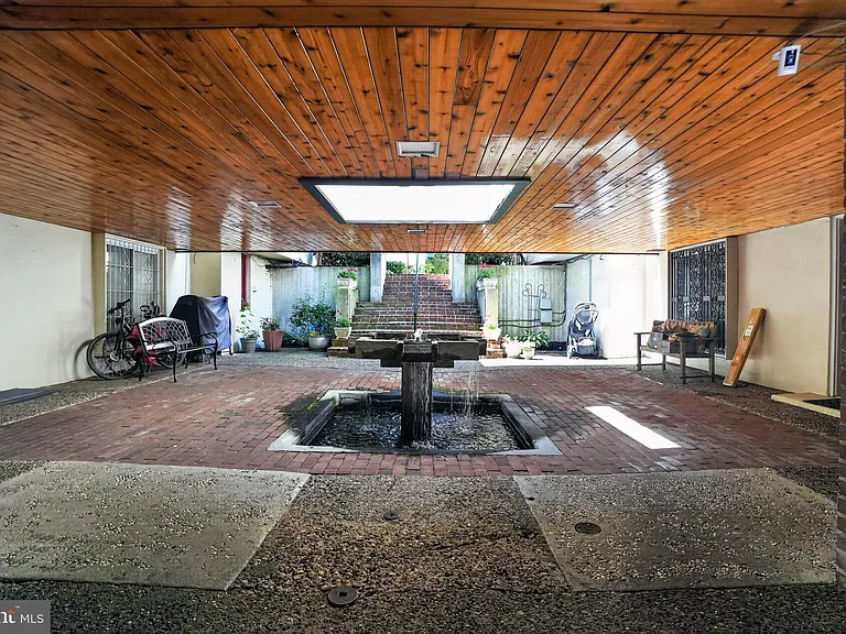 812 Lombard St #4 — Photo 37