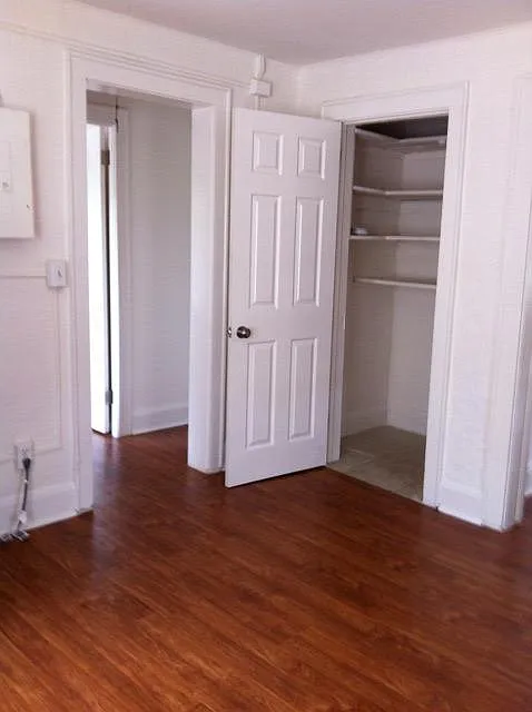 1 bed, 900 sqft, $1,400 — Photo 3