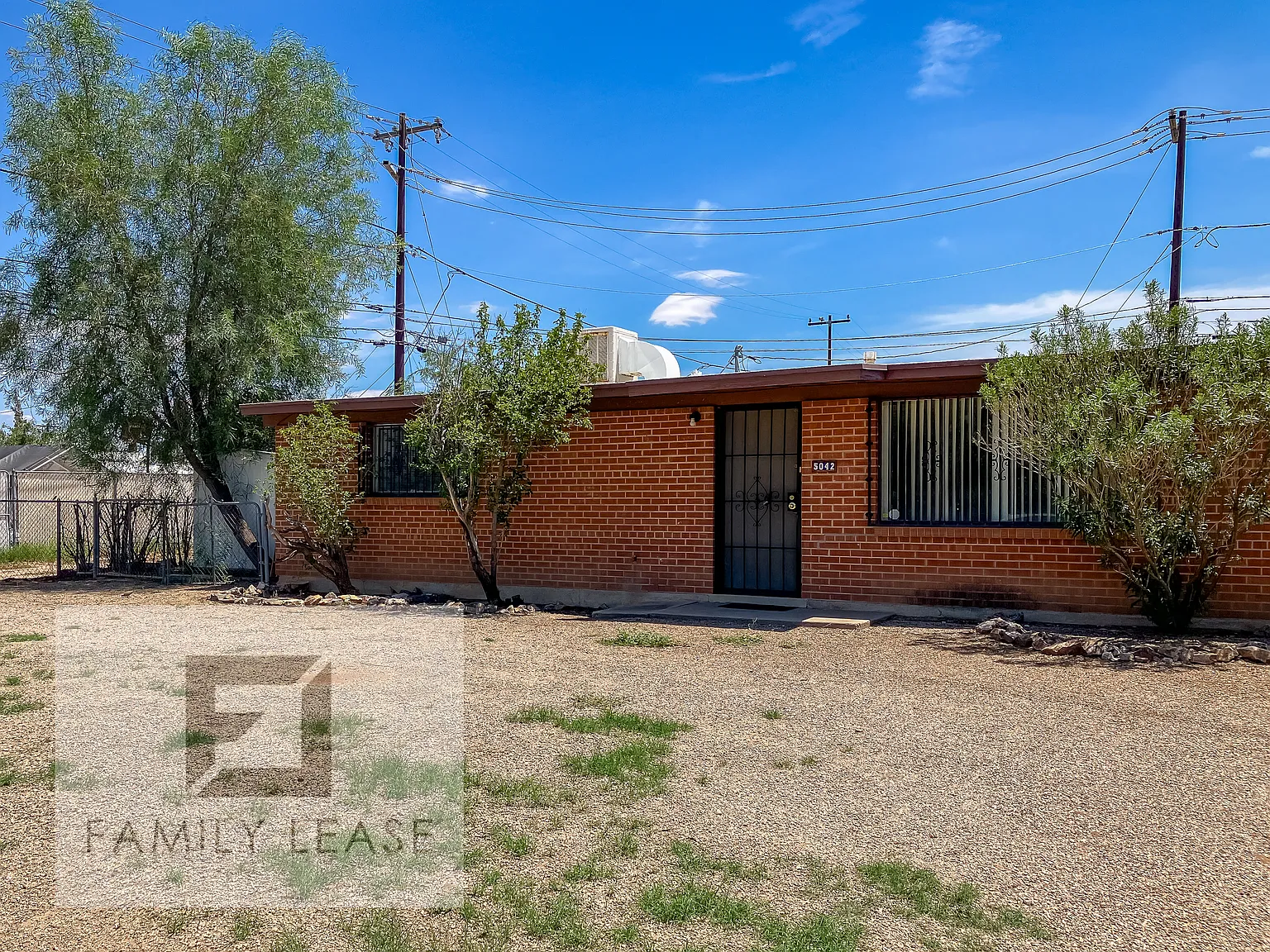 2 bed, 940 sqft, $1,345 — Photo 2