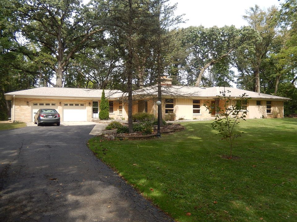 1st image of 40W106 Wildwood Dr